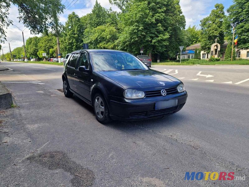 2000' Volkswagen Golf photo #1