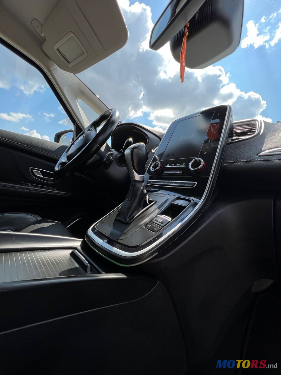 2017' Renault Grand Scenic photo #5