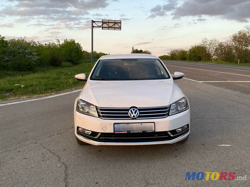 2014' Volkswagen Passat photo #1