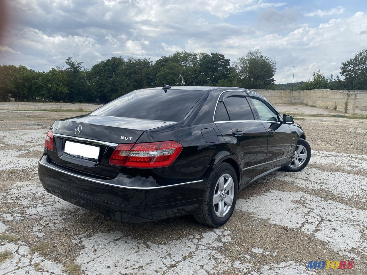 2011' Mercedes-Benz E Класс photo #5