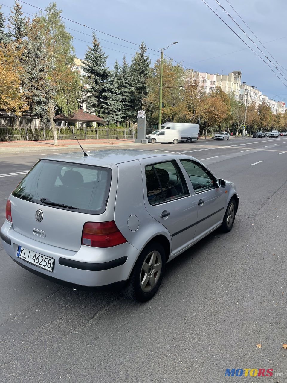 2000' Volkswagen Golf photo #1