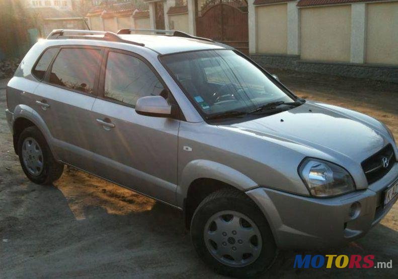 2005' Hyundai Tucson photo #1