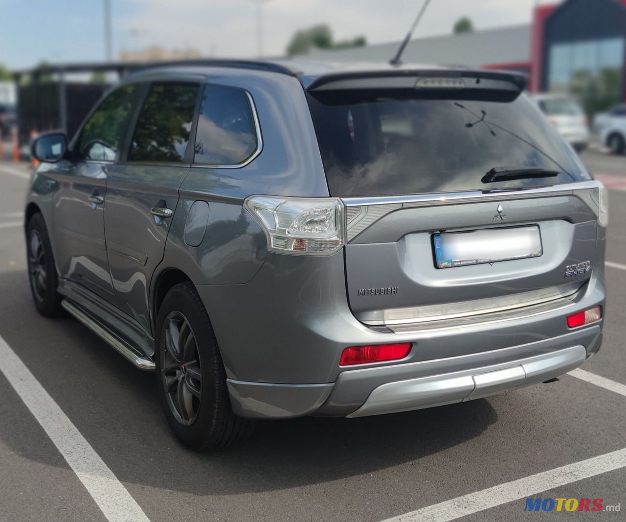 2014' Mitsubishi Outlander photo #3