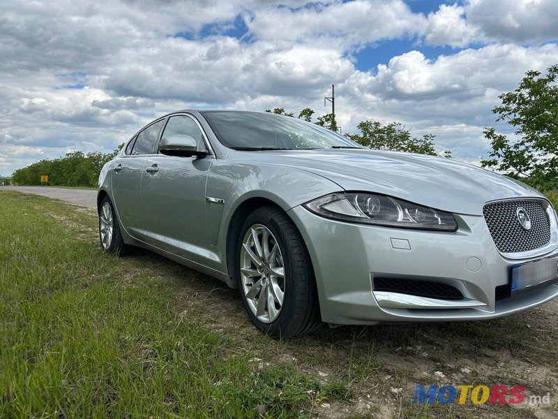 2012' Jaguar XF photo #2