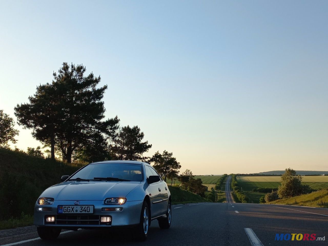 1998' Mazda 323 photo #6