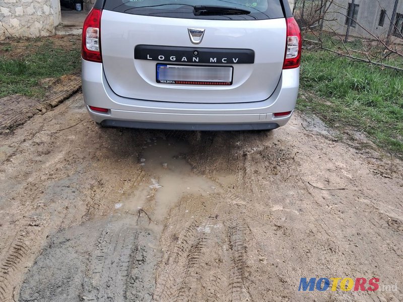 2013' Dacia Logan photo #2