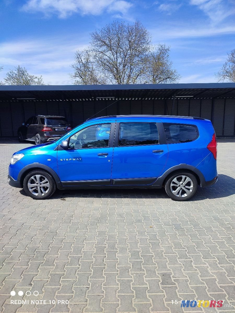 2016' Dacia Lodgy photo #6