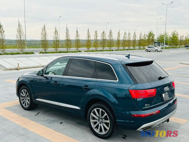 2018' Audi Q7 photo #3