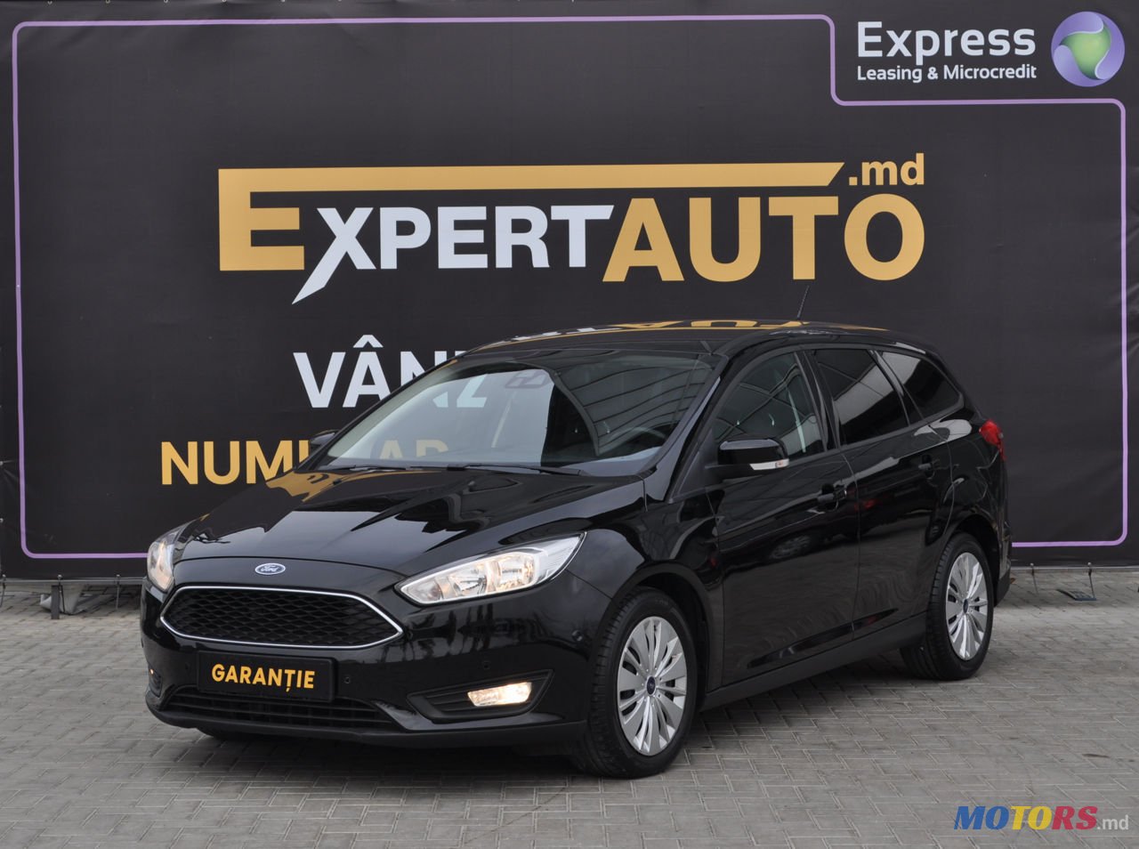 2015' Ford Focus photo #2