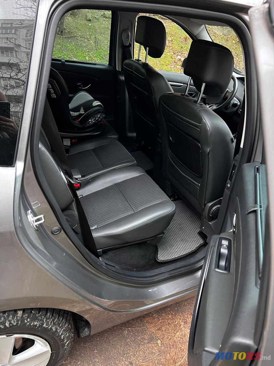 2016' Renault Scenic photo #3