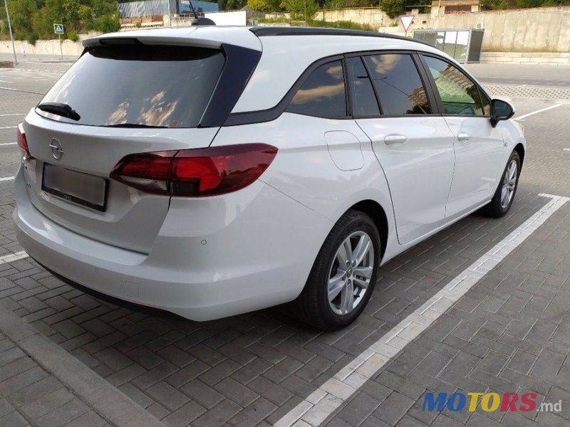 2021' Opel Astra photo #3