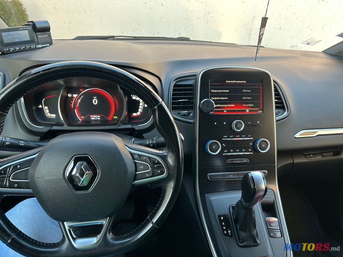 2017' Renault Grand Scenic photo #6