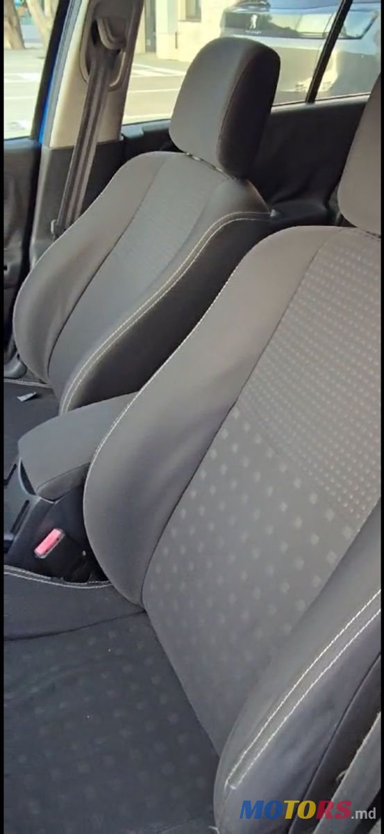 2005' Renault Megane photo #2