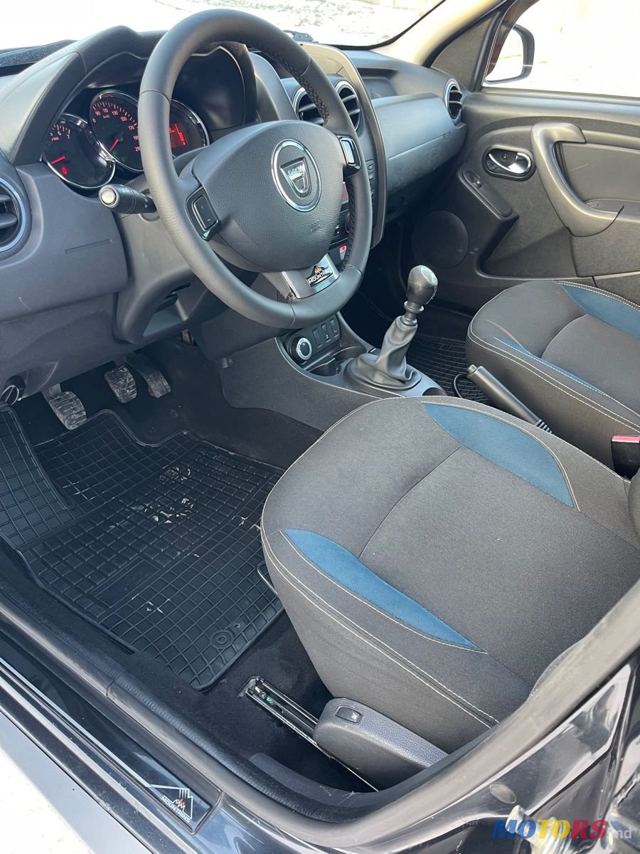 2015' Dacia Duster photo #3