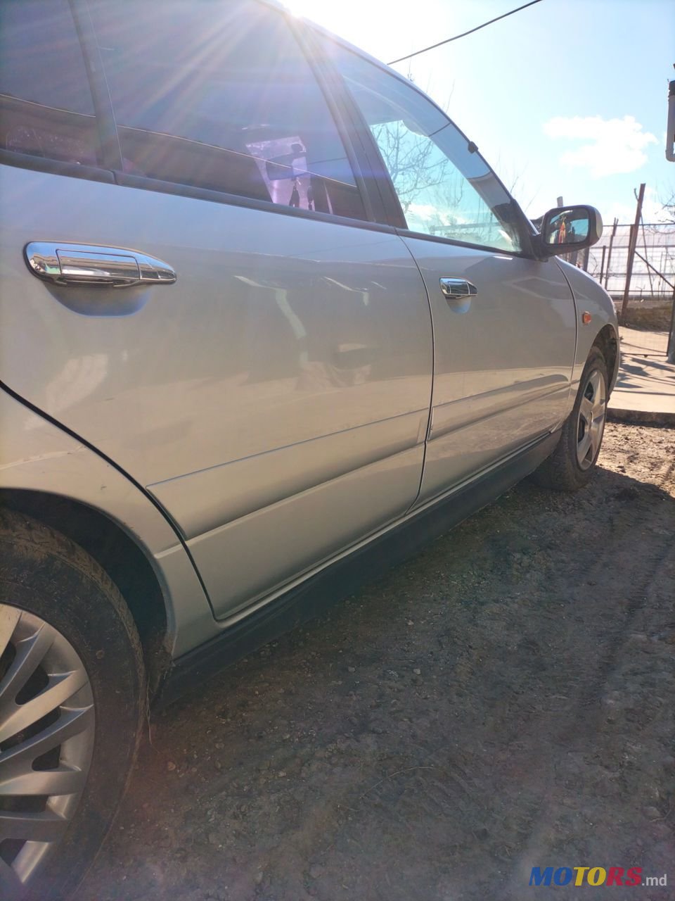 2001' Nissan Primera photo #4