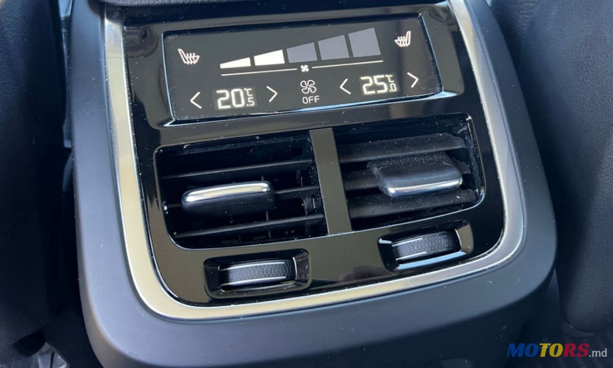 2017' Volvo XC90 photo #6