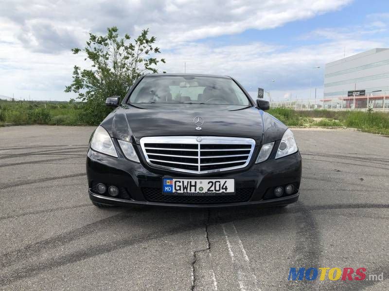 2009' Mercedes-Benz E photo #2