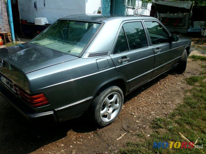 1986' Mercedes-Benz 190 photo #3