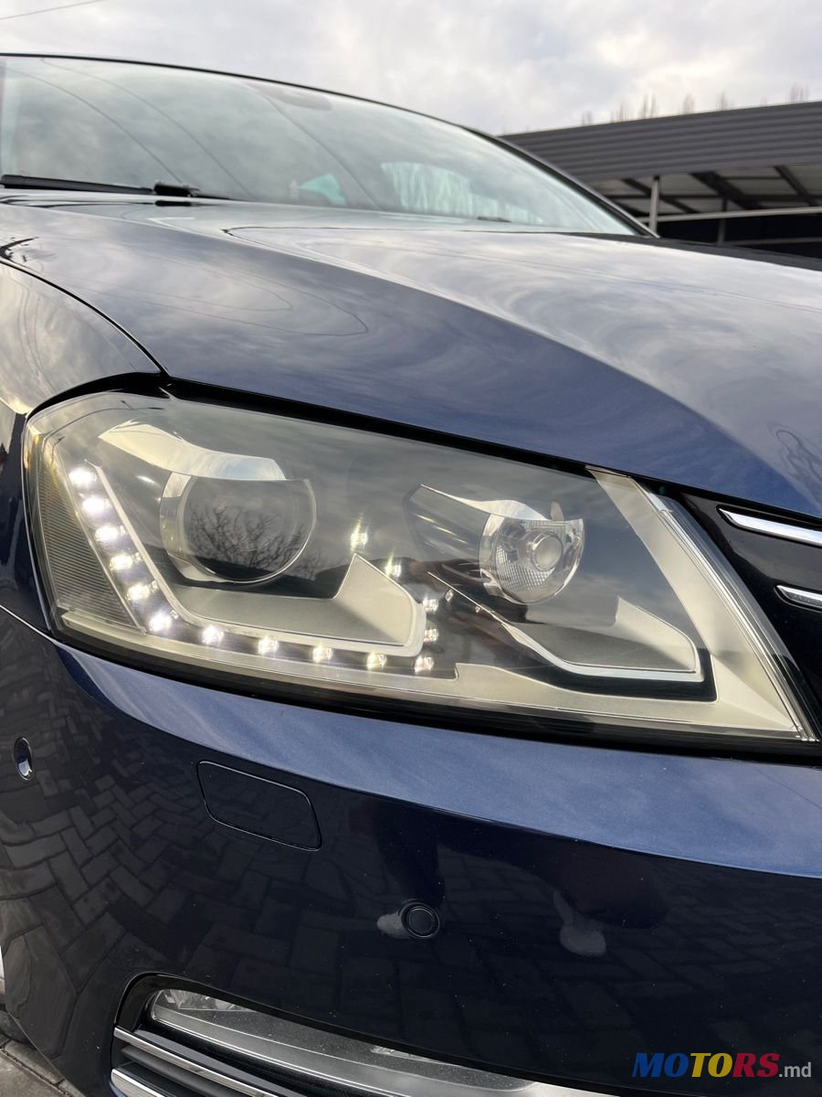 2014' Volkswagen Passat photo #2