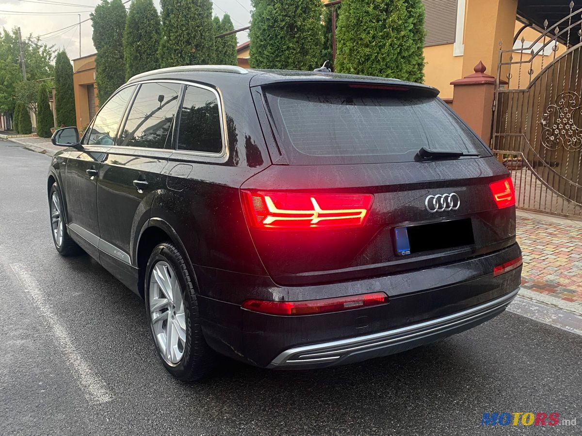 2016' Audi Q7 E-Tron photo #2