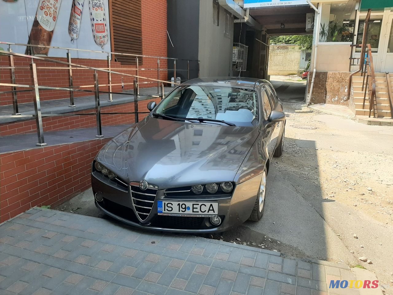 2007' Alfa Romeo 159 photo #1