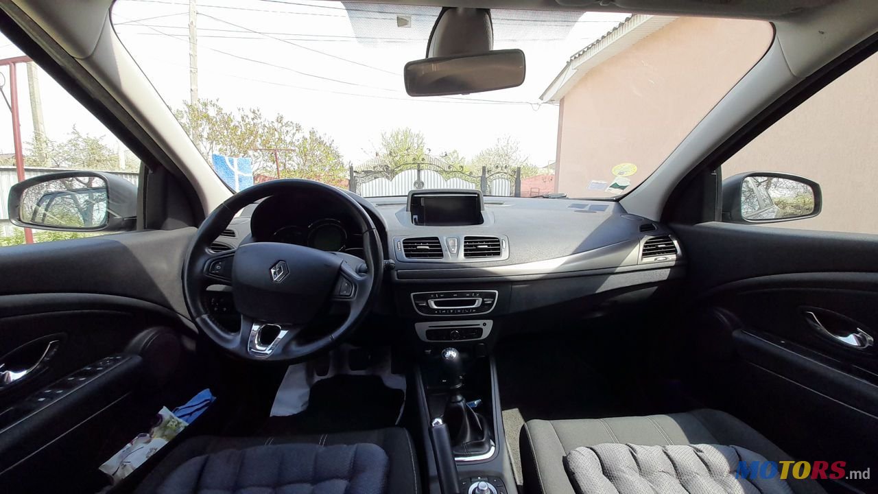2013' Renault Megane photo #5