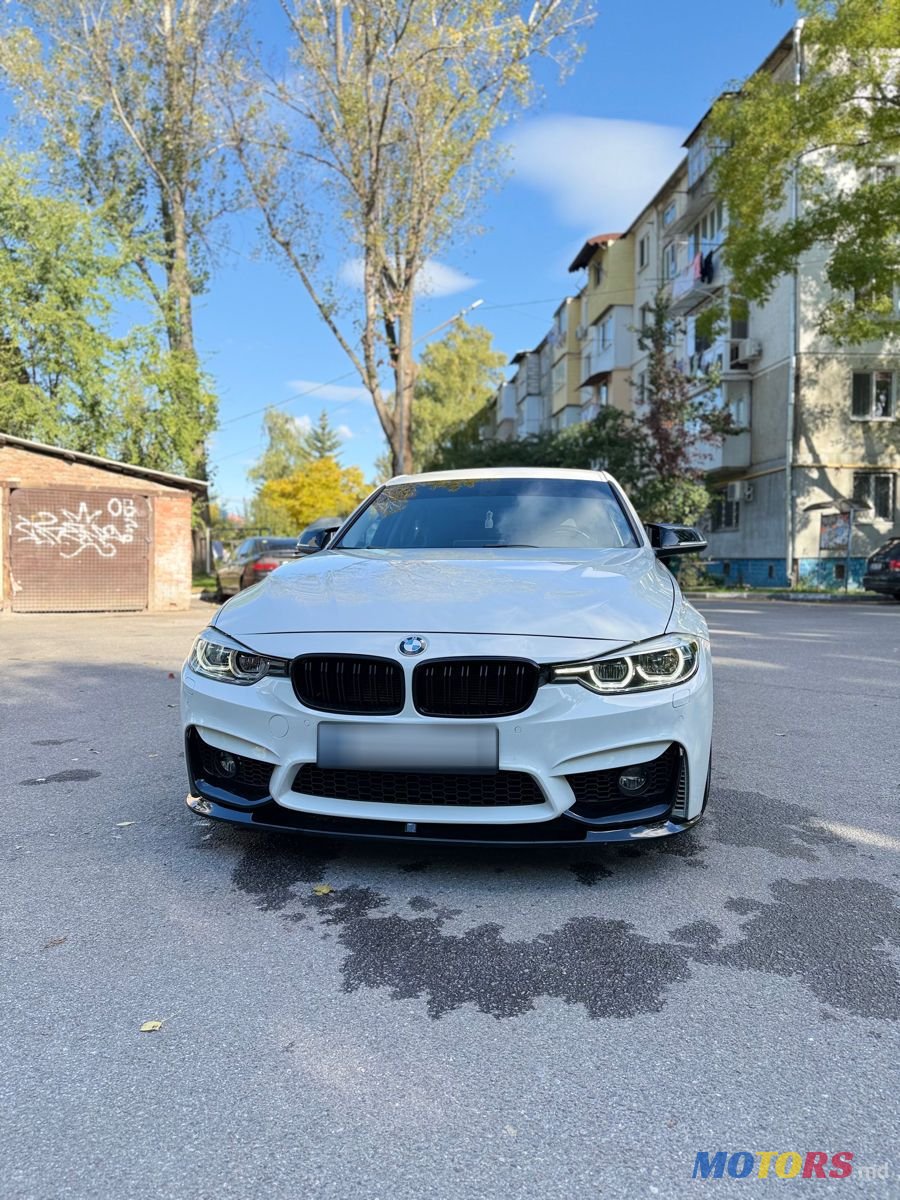 2012' BMW 3 Series photo #1