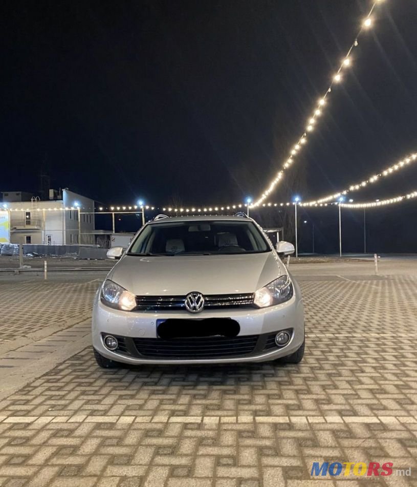 2010' Volkswagen Golf photo #6