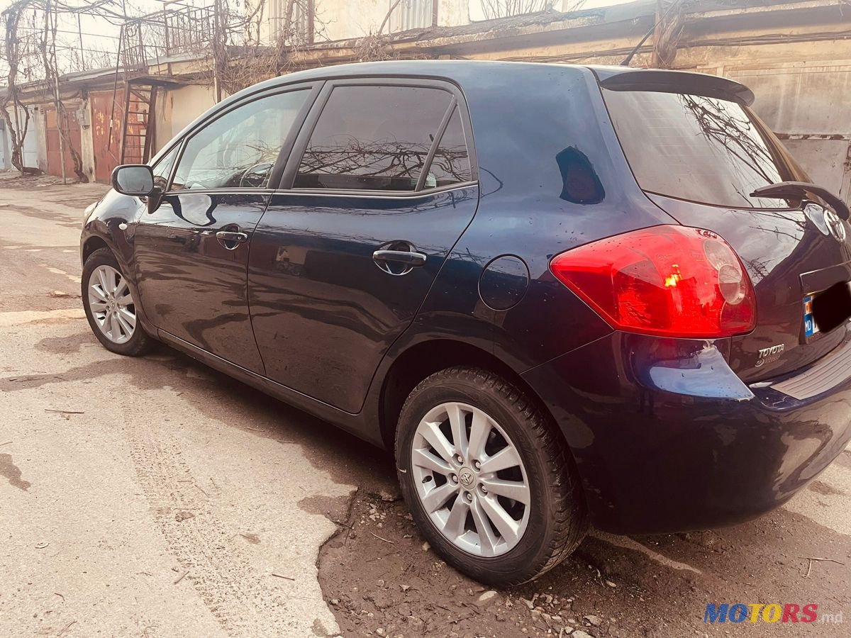 2007' Toyota Auris photo #4