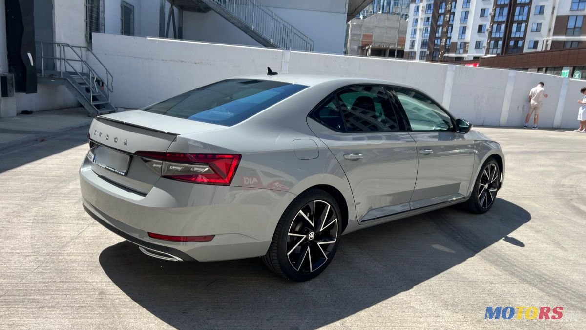 2020' Skoda Superb photo #4