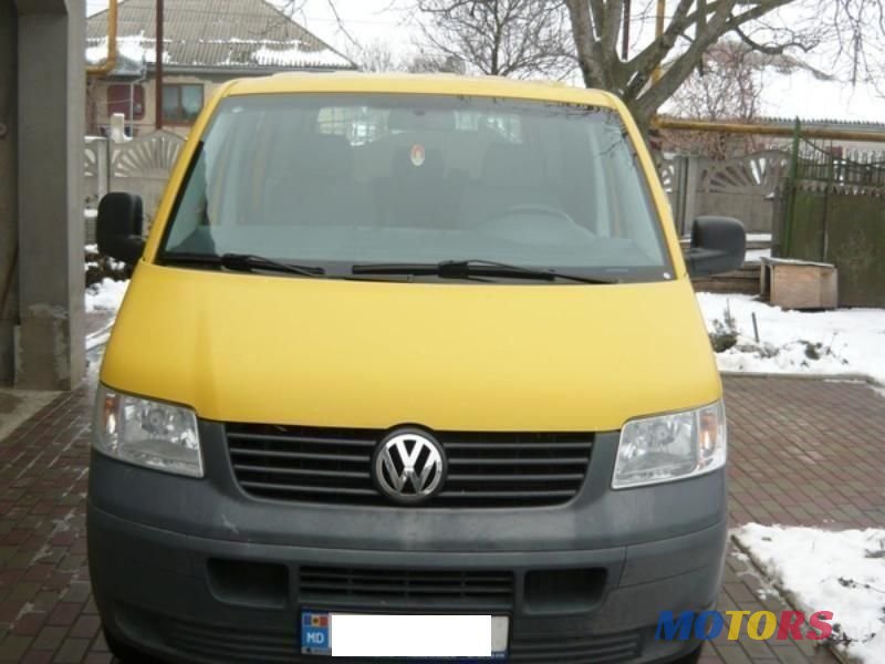 2005' Volkswagen Transporter photo #1