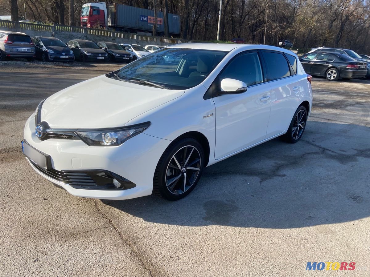 2015' Toyota Auris photo #1