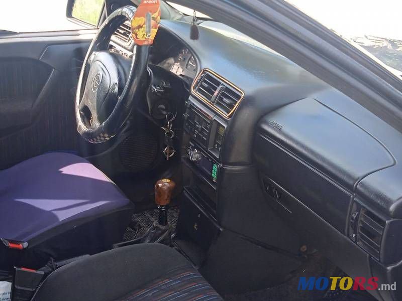 1995' Opel Vectra photo #4