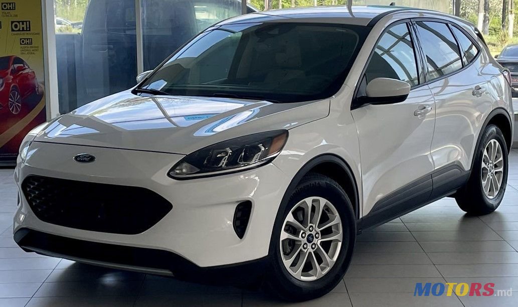 2019' Ford Escape photo #1