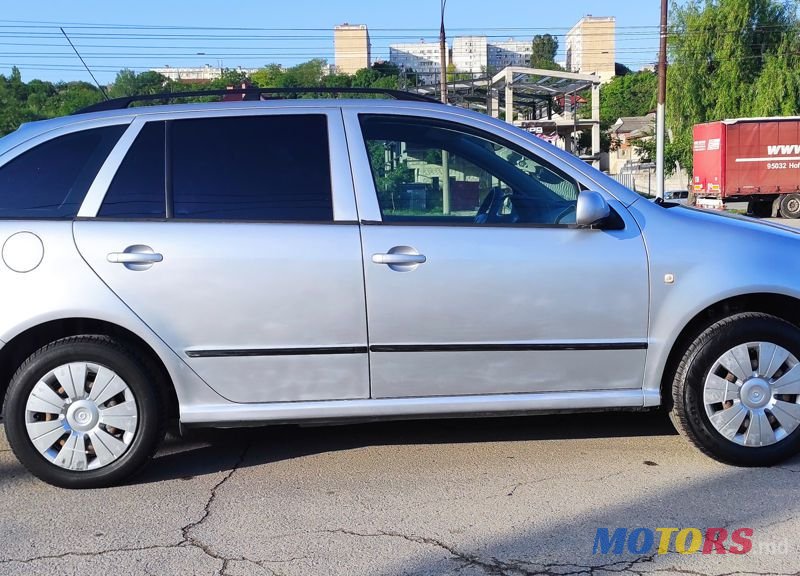 2006' Skoda Fabia photo #4