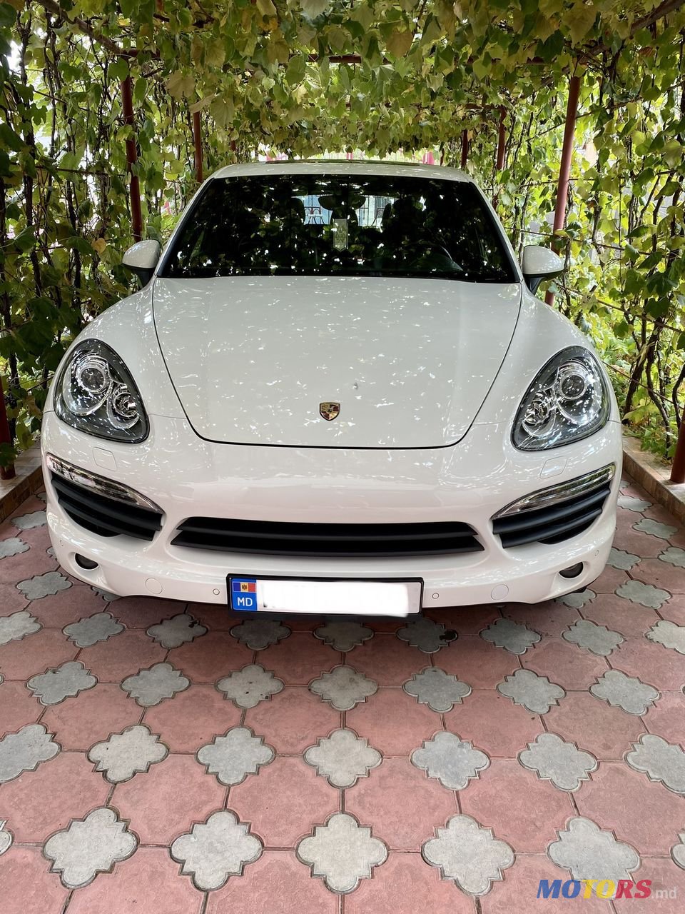 2012' Porsche Cayenne photo #1