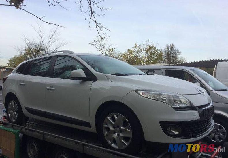 2013' Renault Megane photo #1