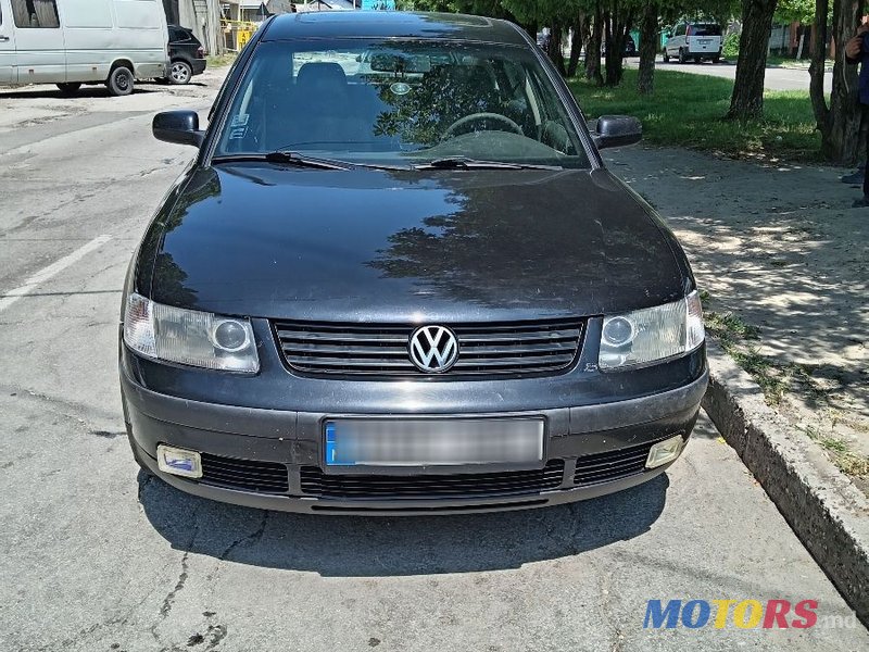 1997' Volkswagen Passat photo #1
