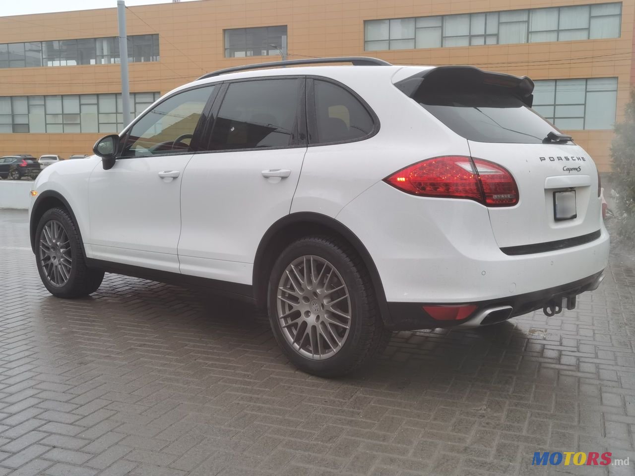 2013' Porsche Cayenne photo #3