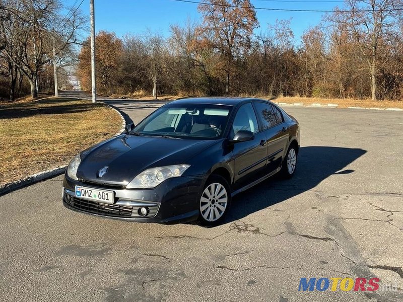 2008' Renault Laguna photo #2