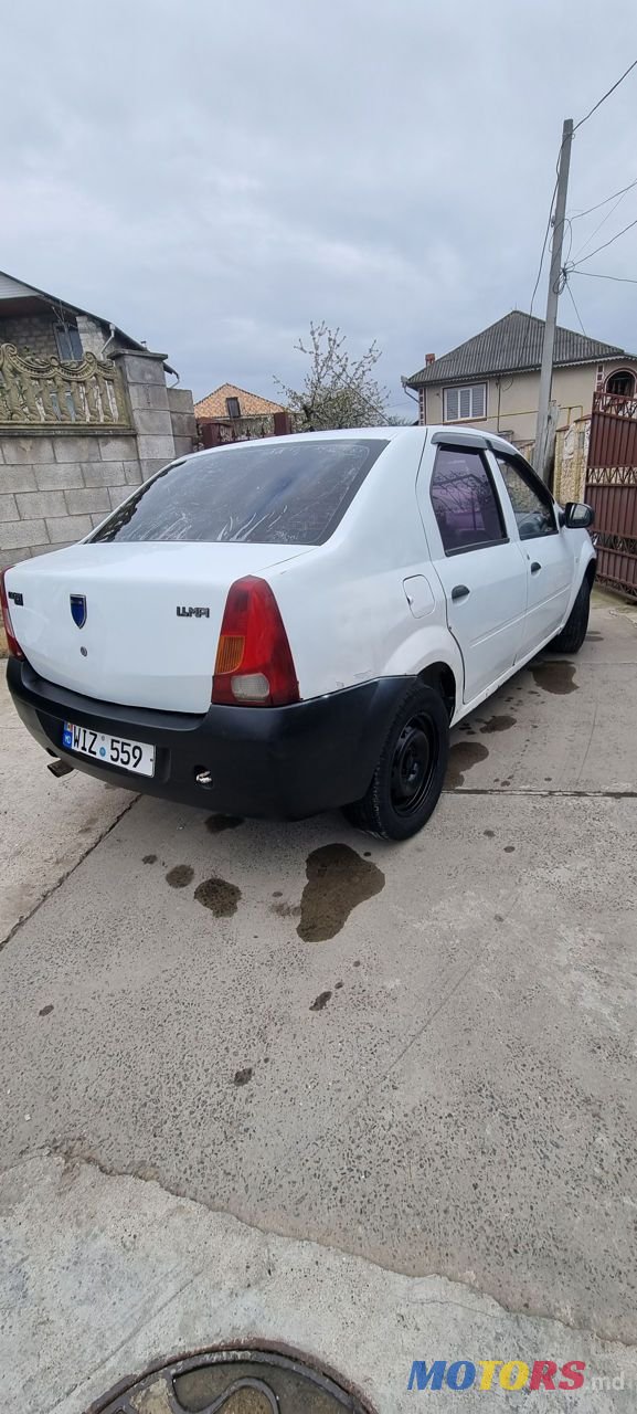 2011' Dacia Logan photo #2