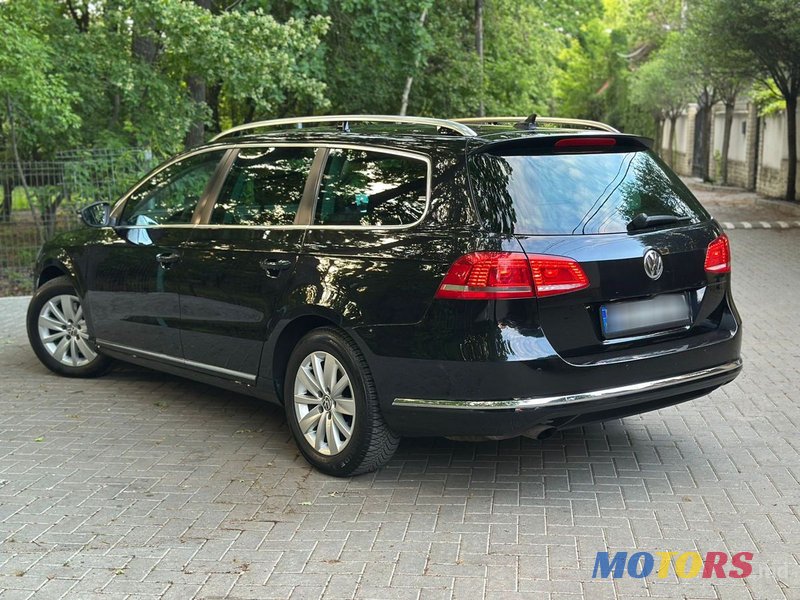 2014' Volkswagen Passat photo #2