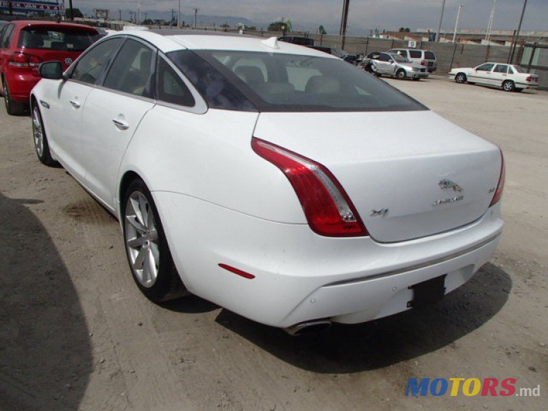 2014' Jaguar XJ photo #4