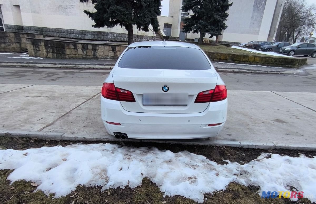 2016' BMW 5 Series photo #2