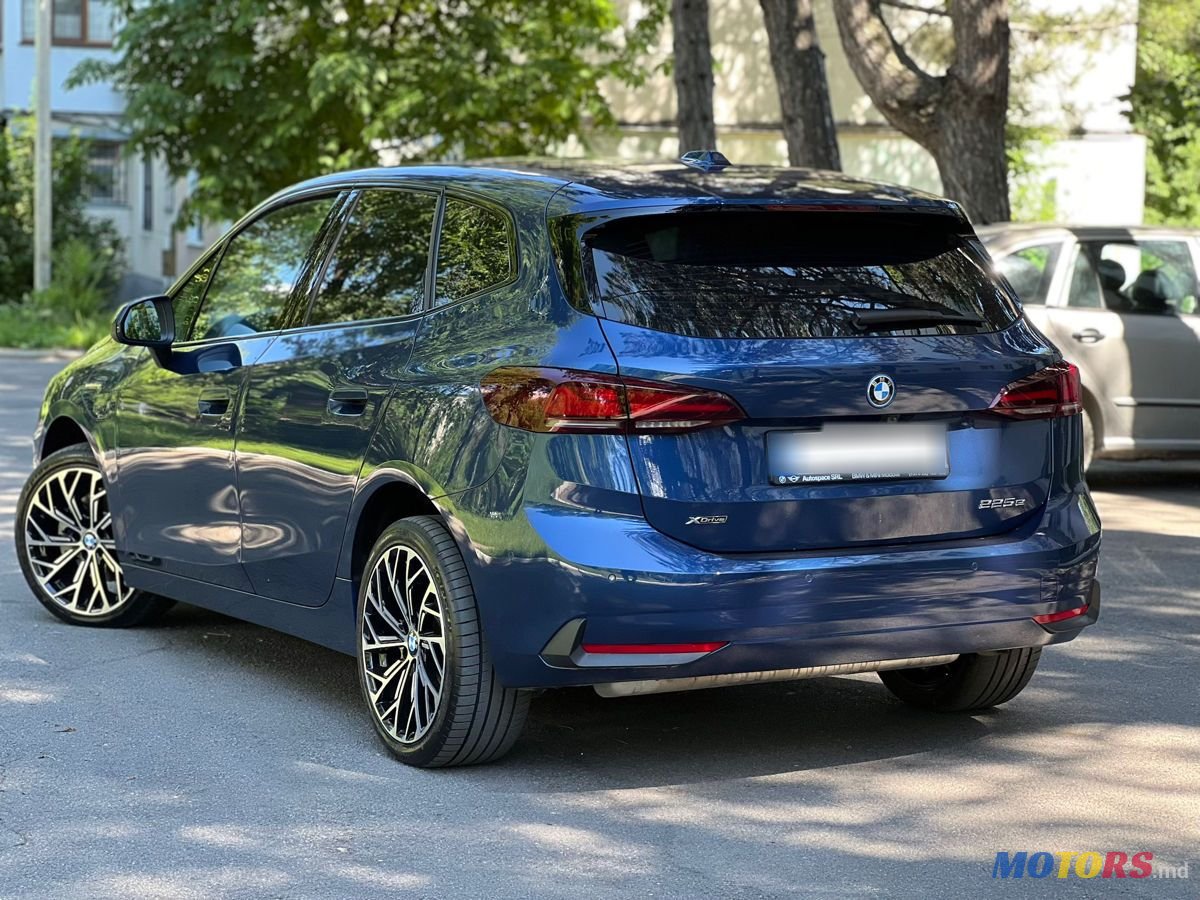 2024' BMW 2 Series Active Tourer photo #2