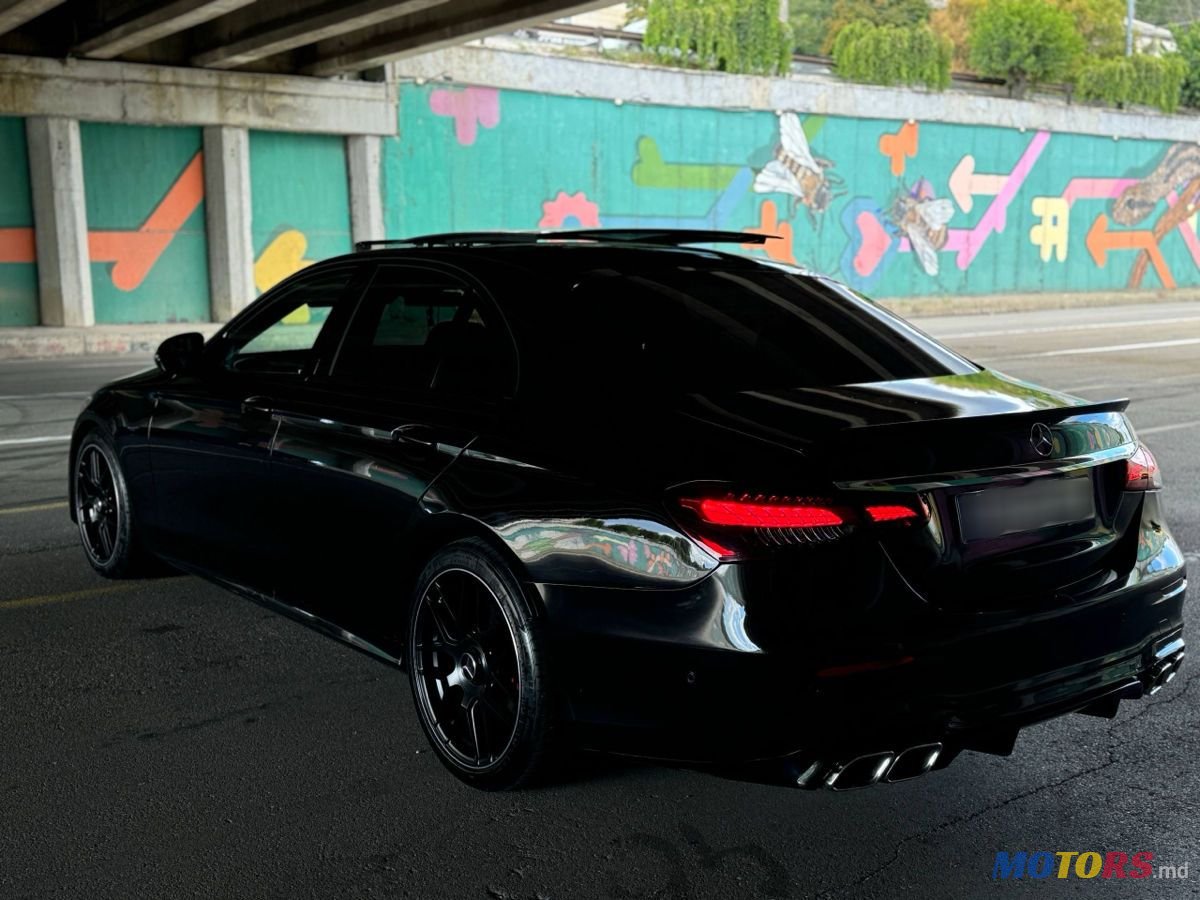 2017' Mercedes-Benz E-Class photo #1