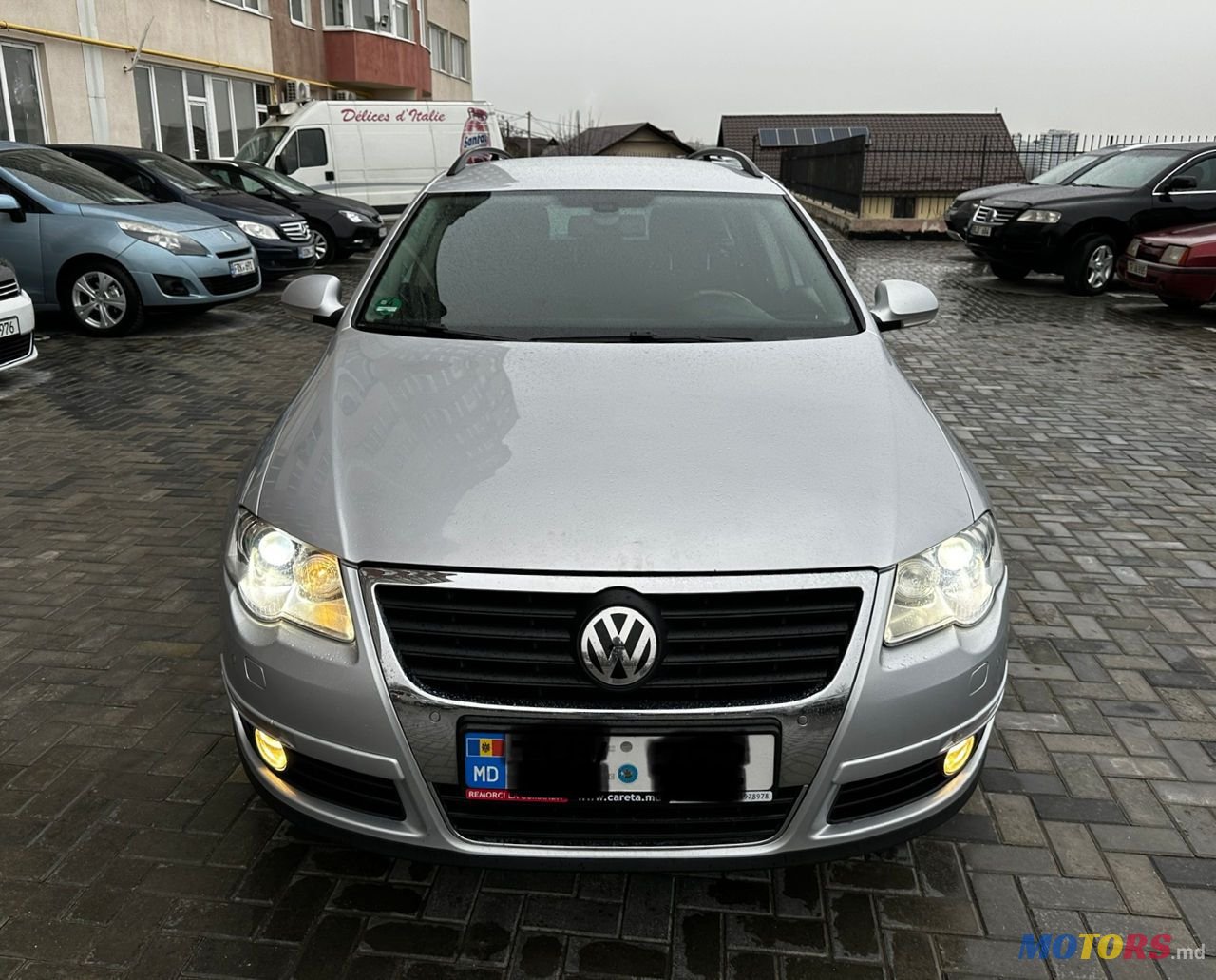 2009' Volkswagen Passat photo #3