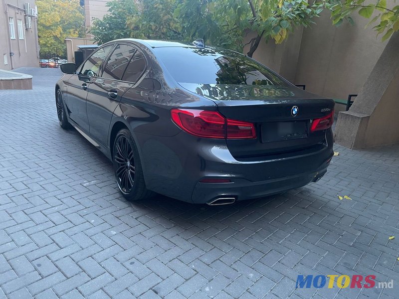 2019' BMW 5 Series photo #3