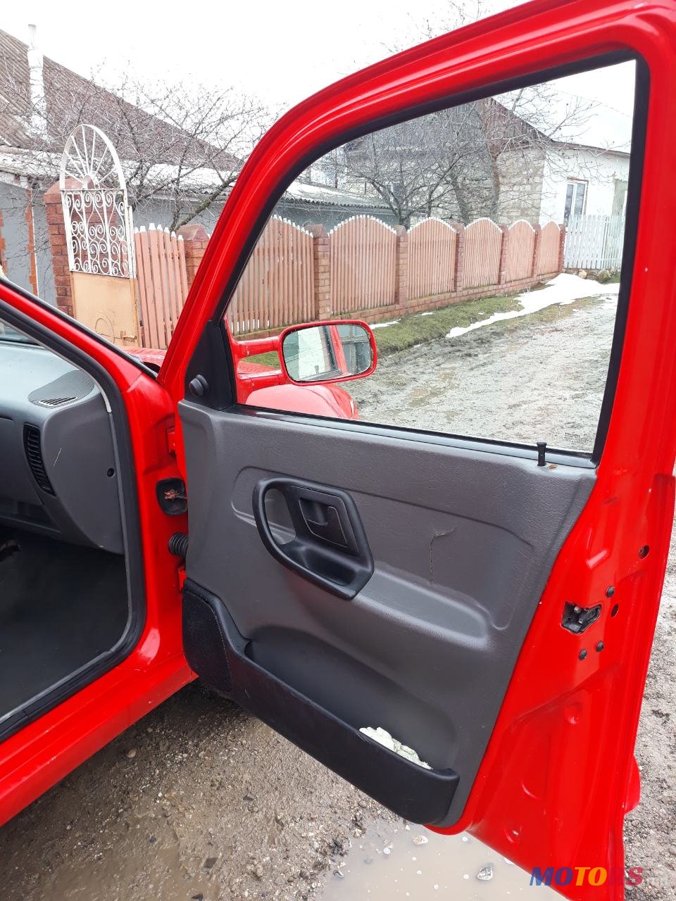 2000' SEAT Inca photo #5