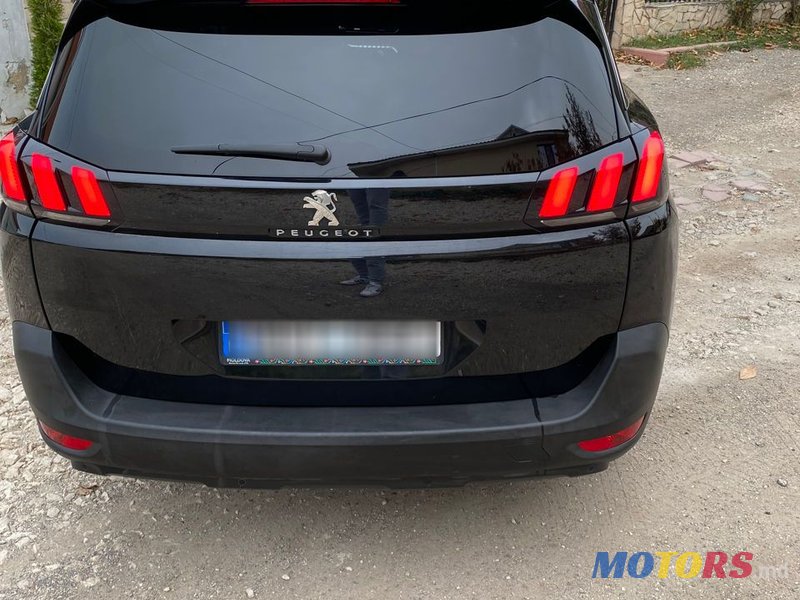 2018' Peugeot 5008 photo #3